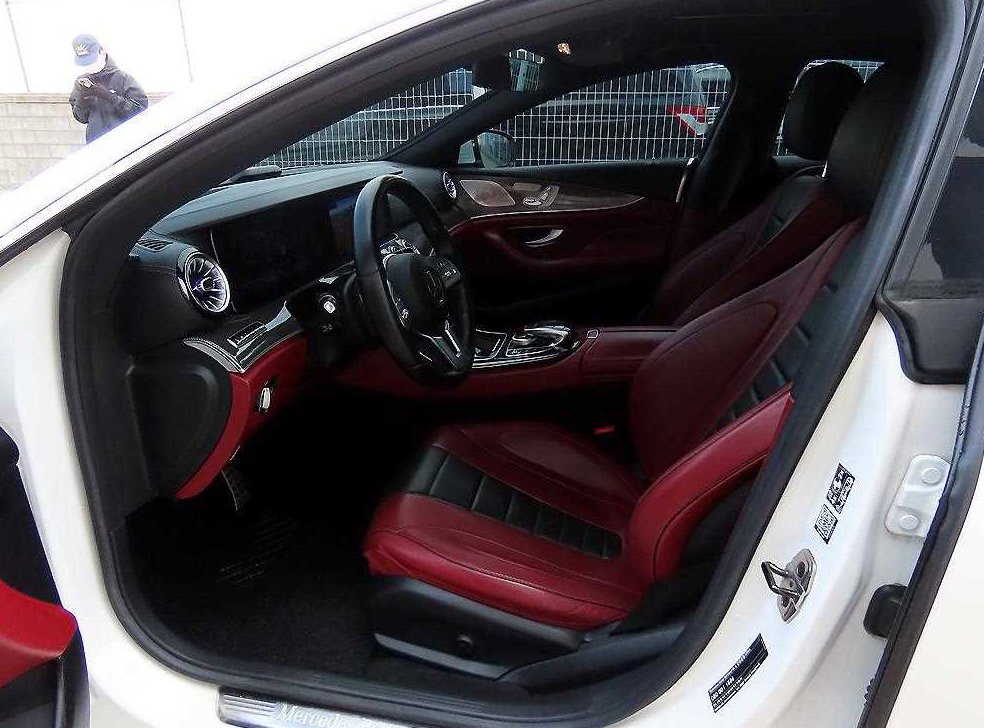 벤츠 CLS 클래스 CLS 400d 4MATIC AMG Line 사진 5