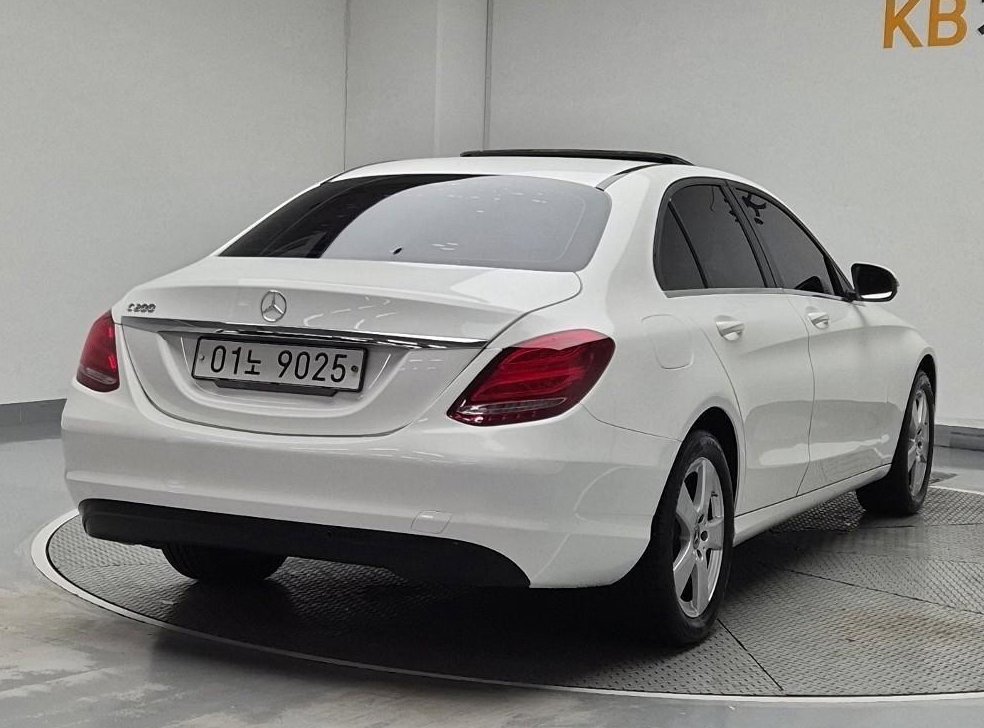 벤츠 C 클래스 C200 사진 3