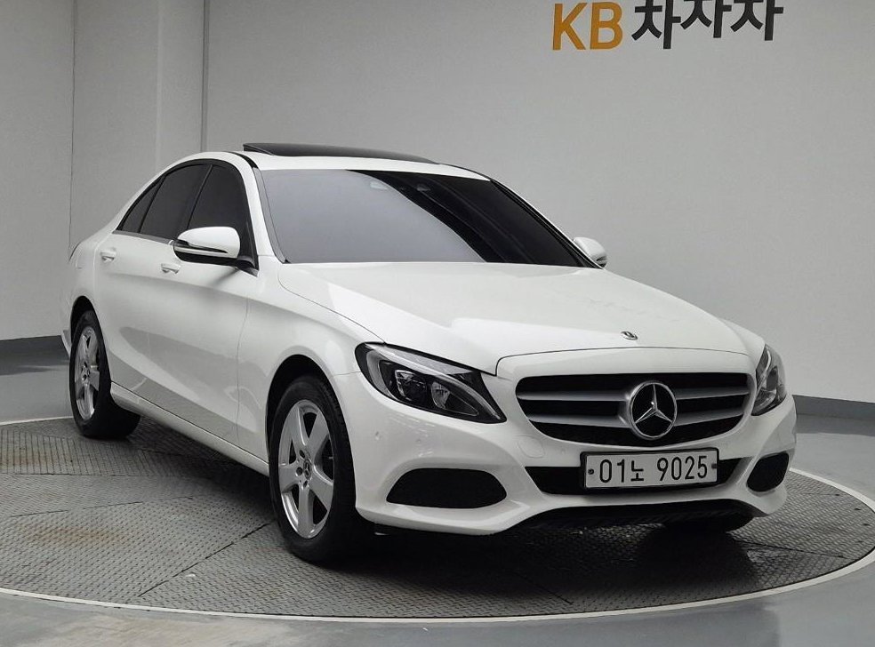 벤츠 C 클래스 C200 사진 4