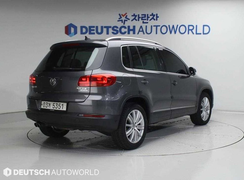 폭스바겐 티구안 2.0 TSI 컴포트 사진 3