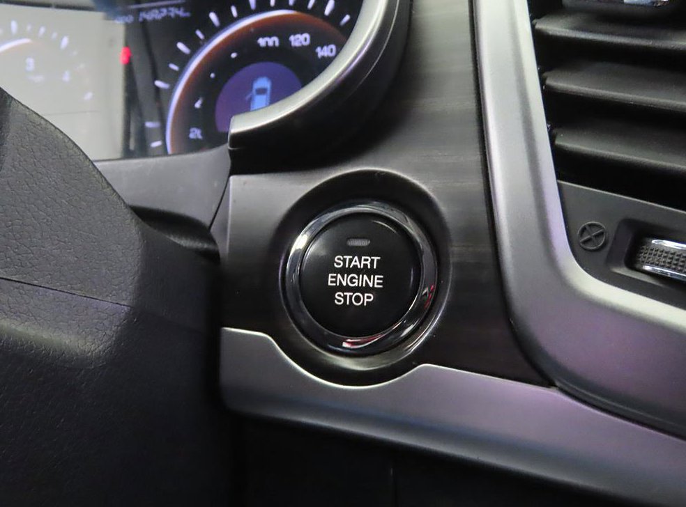 KG모빌리티(쌍용)  코란도 4WD 2.0 CVT 사진 14