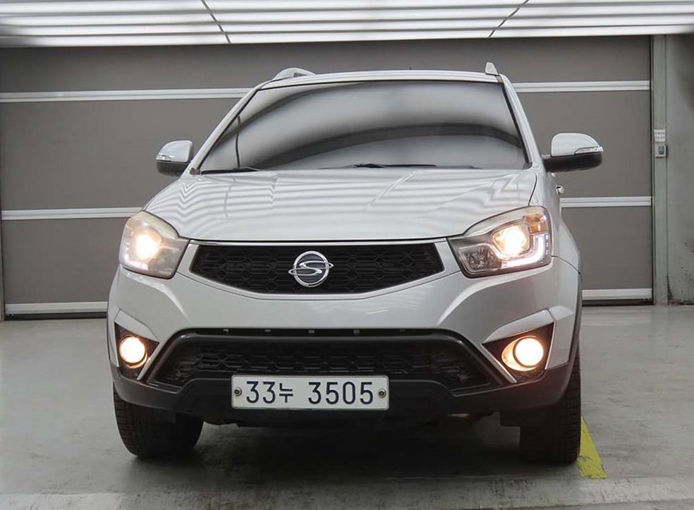 KG모빌리티(쌍용)  코란도 4WD 2.0 CVT 사진 2