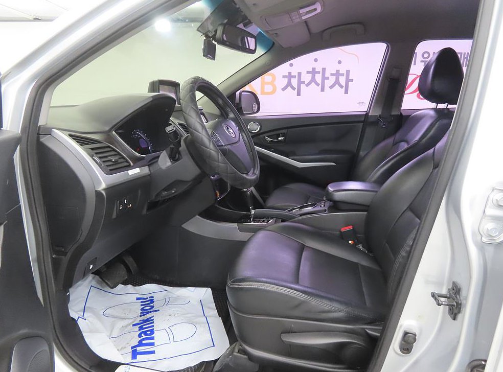 KG모빌리티(쌍용)  코란도 4WD 2.0 CVT 사진 5