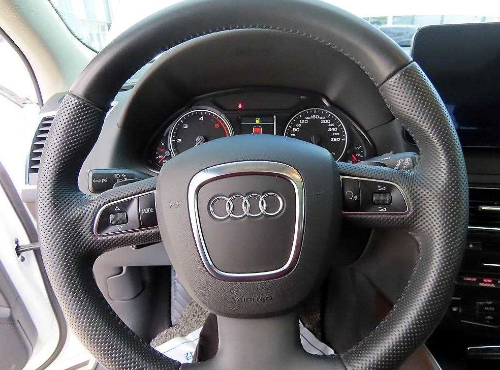 아우디 Q5 2.0 TDI 콰트로 다이나믹 사진 8