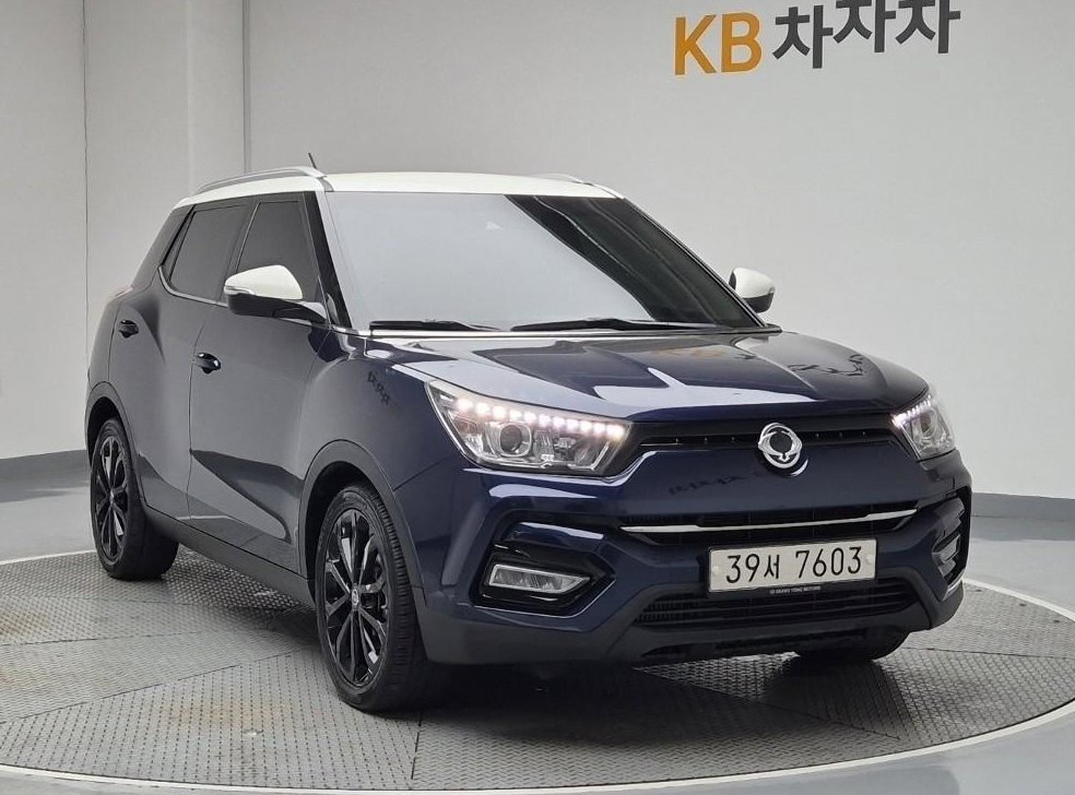 KG모빌리티(쌍용)  티볼리 2WD 디젤 LX 사진 4