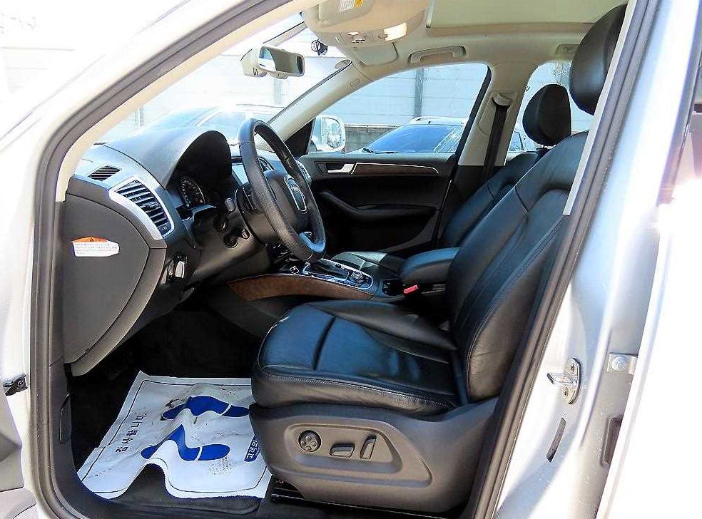 아우디 Q5 2.0 TDI 콰트로 다이나믹 사진 5