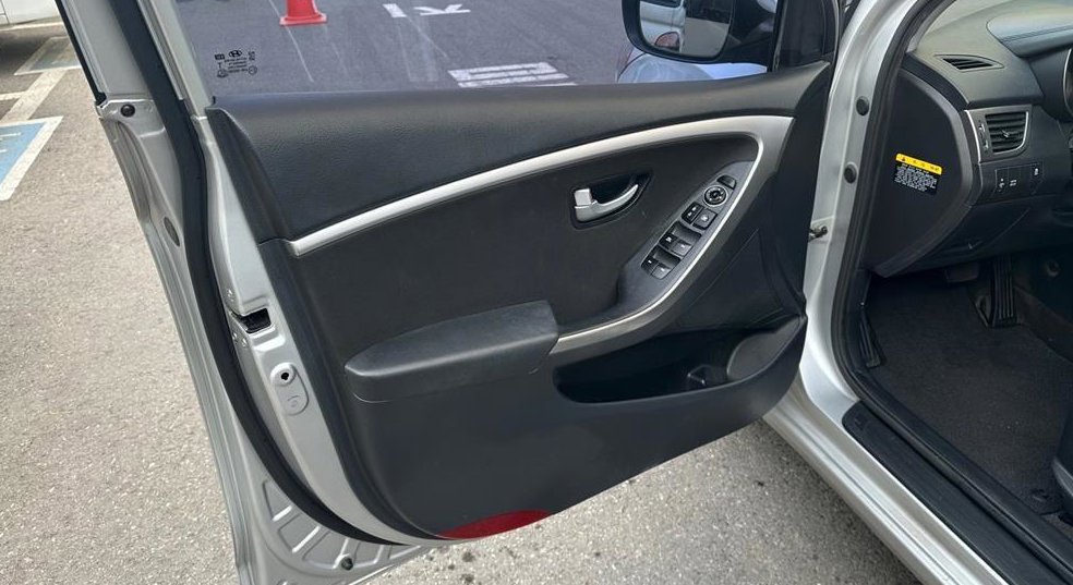 현대 i30 1.6 VGT 사진 8
