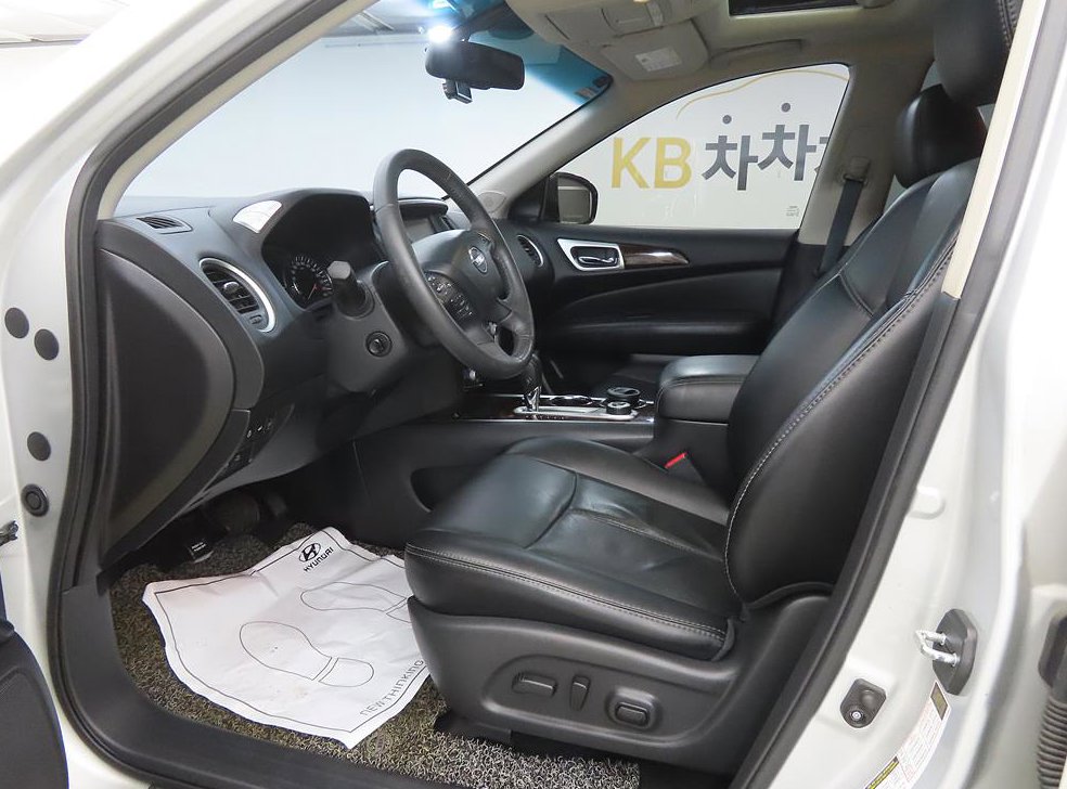 닛산 패스파인더 3.5 4WD 사진 5