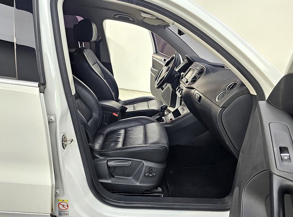 폭스바겐 티구안 2.0 TDI 컴포트 사진 11