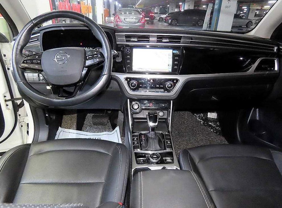 KG모빌리티(쌍용)  코란도 2WD 가솔린 1.5 C5 플러스 사진 10