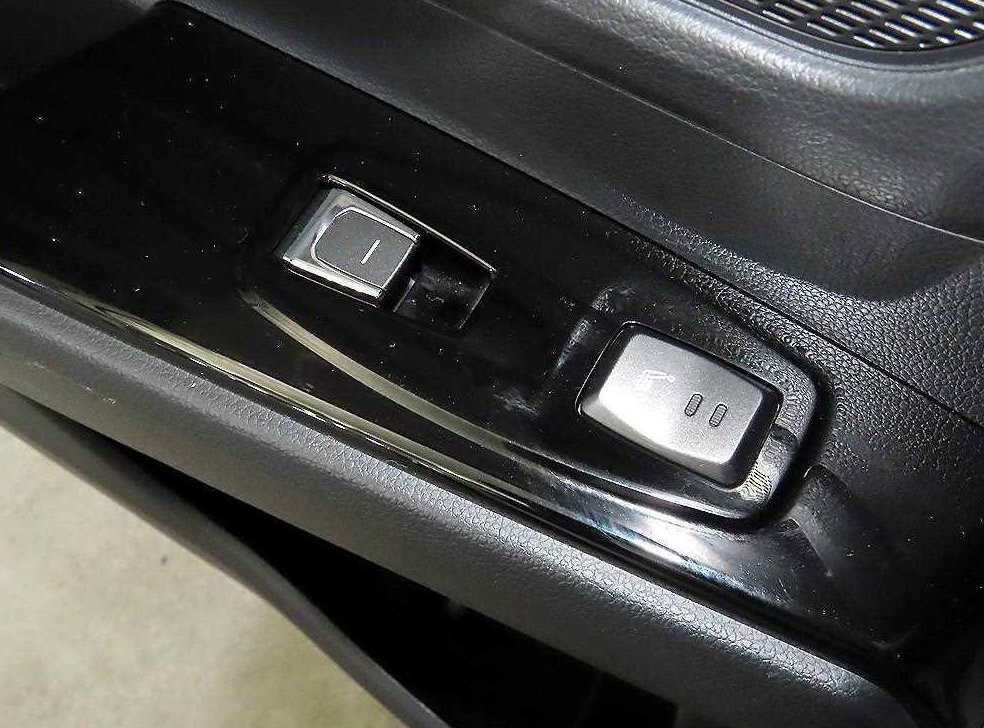 KG모빌리티(쌍용)  코란도 2WD 가솔린 1.5 C5 플러스 사진 13