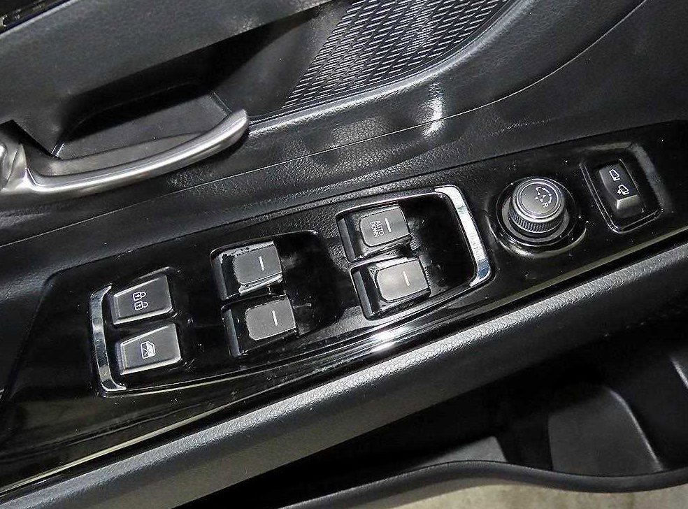 KG모빌리티(쌍용)  코란도 2WD 가솔린 1.5 C5 플러스 사진 14