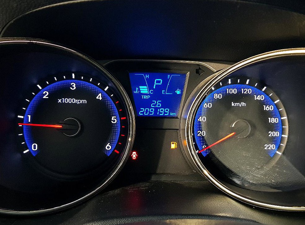 현대 투싼 2WD VGT LX20 사진 6