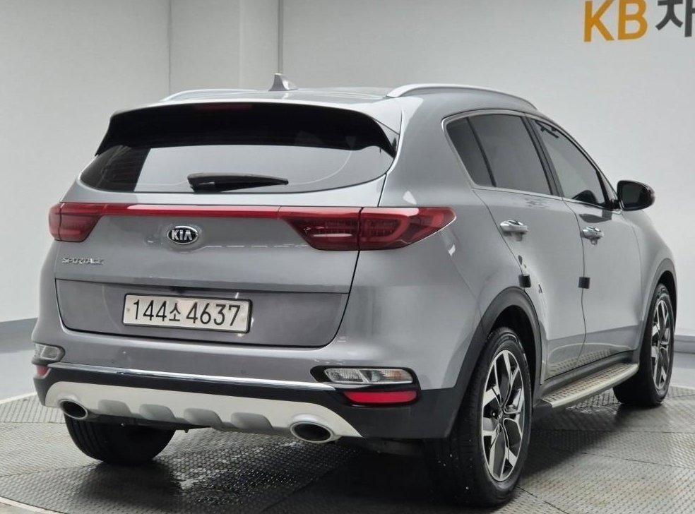기아 스포티지 2.0 디젤 2WD 사진 3