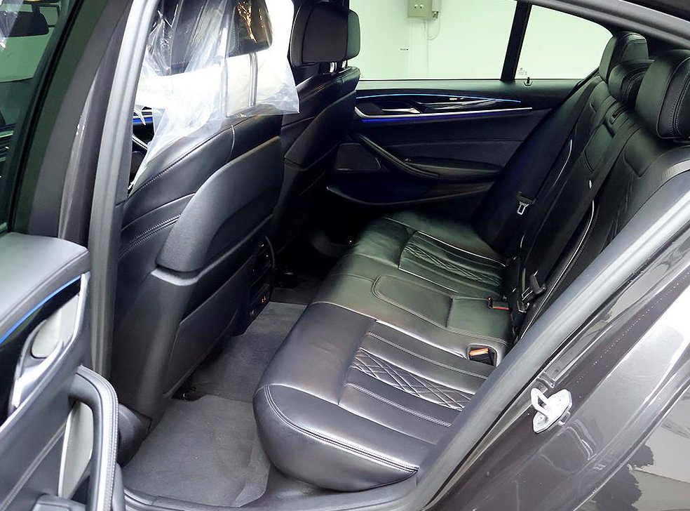 BMW 5시리즈 520i M 스포츠 사진 12