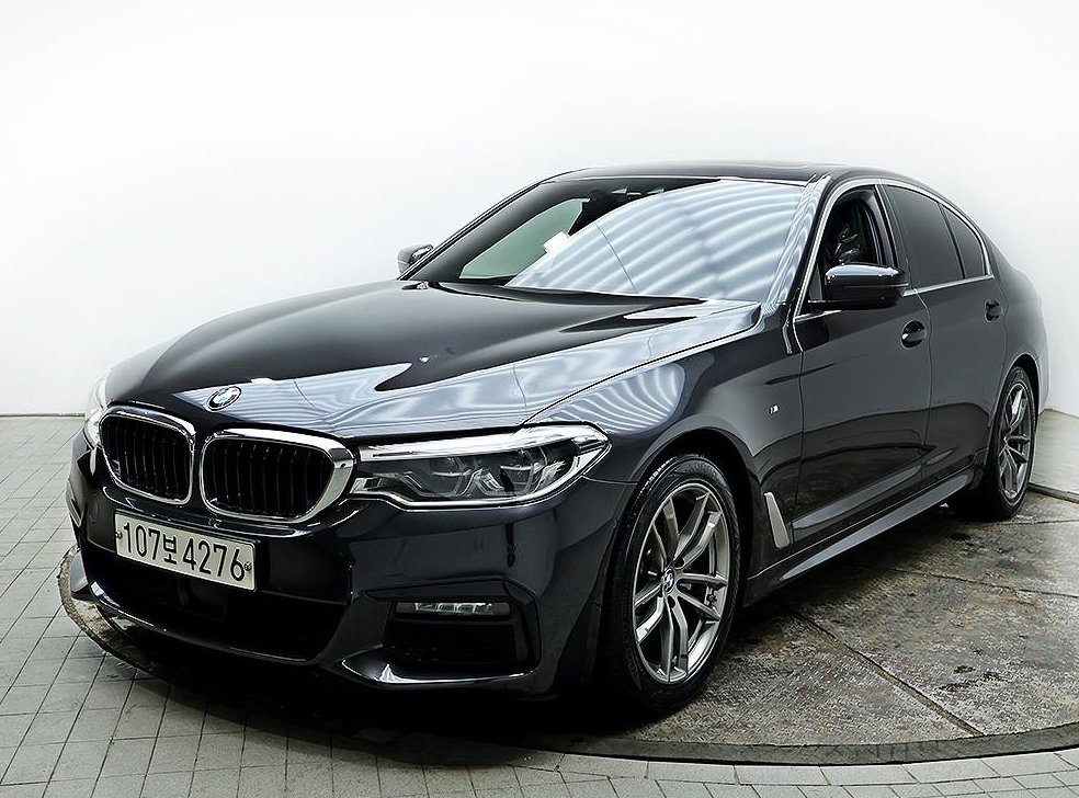 BMW 5시리즈 520i M 스포츠 사진 2