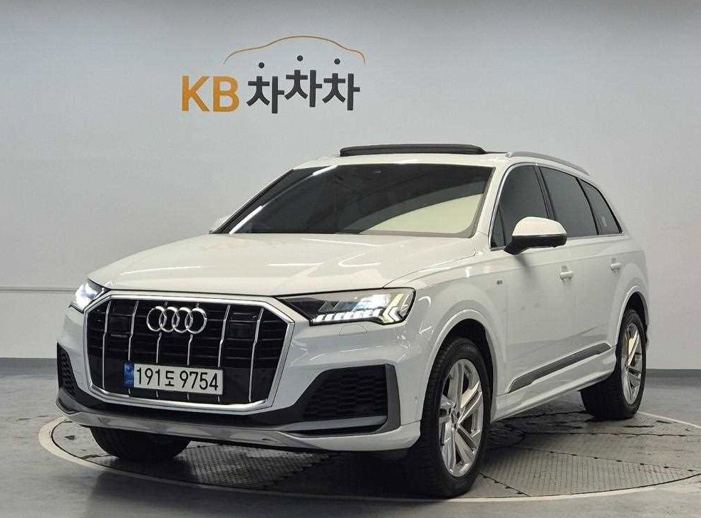 아우디 Q7 45 TDI 콰트로 프리미엄