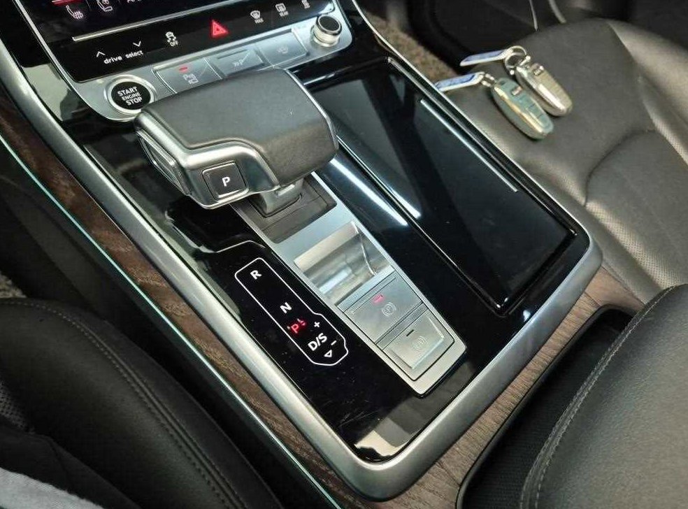 아우디 Q7 45 TDI 콰트로 프리미엄 사진 8