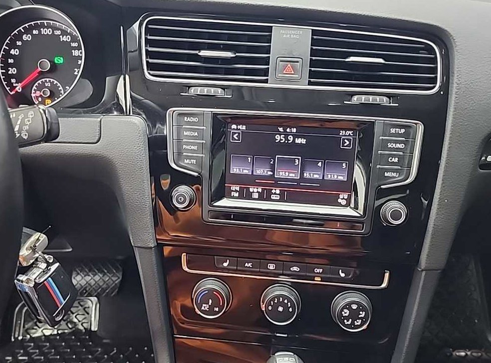 폭스바겐 골프 1.6 TDI 사진 10