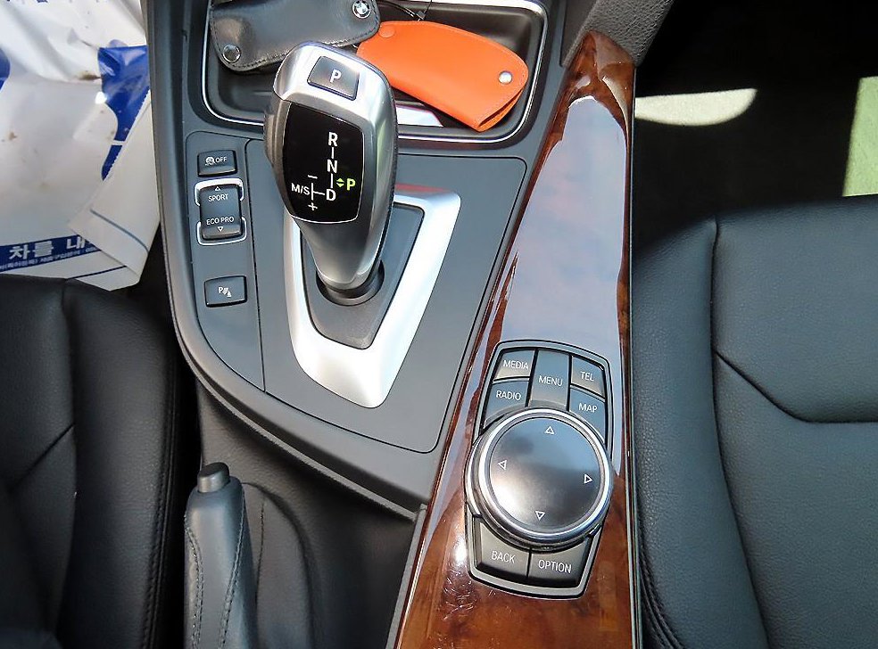 BMW 그란투리스모 GT 320D xDrive 사진 11