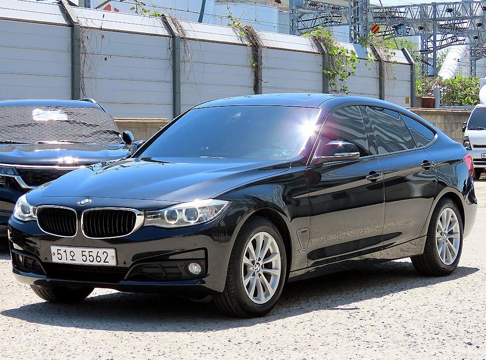 BMW 그란투리스모 GT 320D xDrive 사진 2