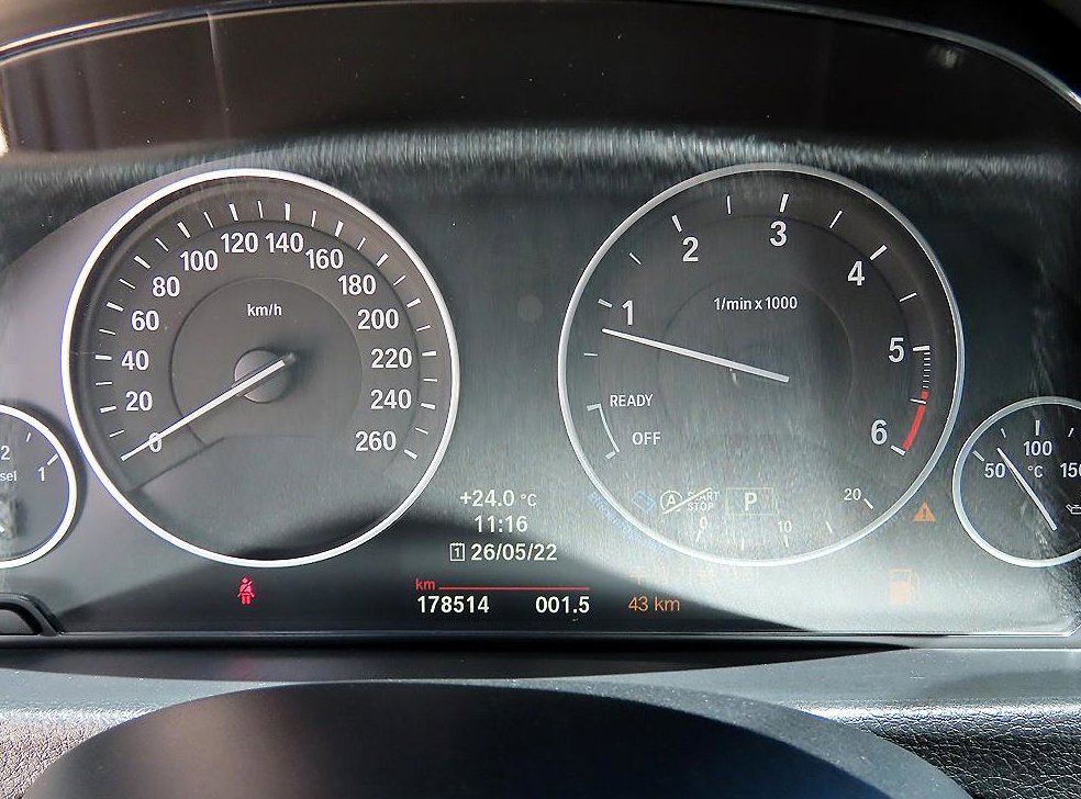 BMW 그란투리스모 GT 320D xDrive 사진 9
