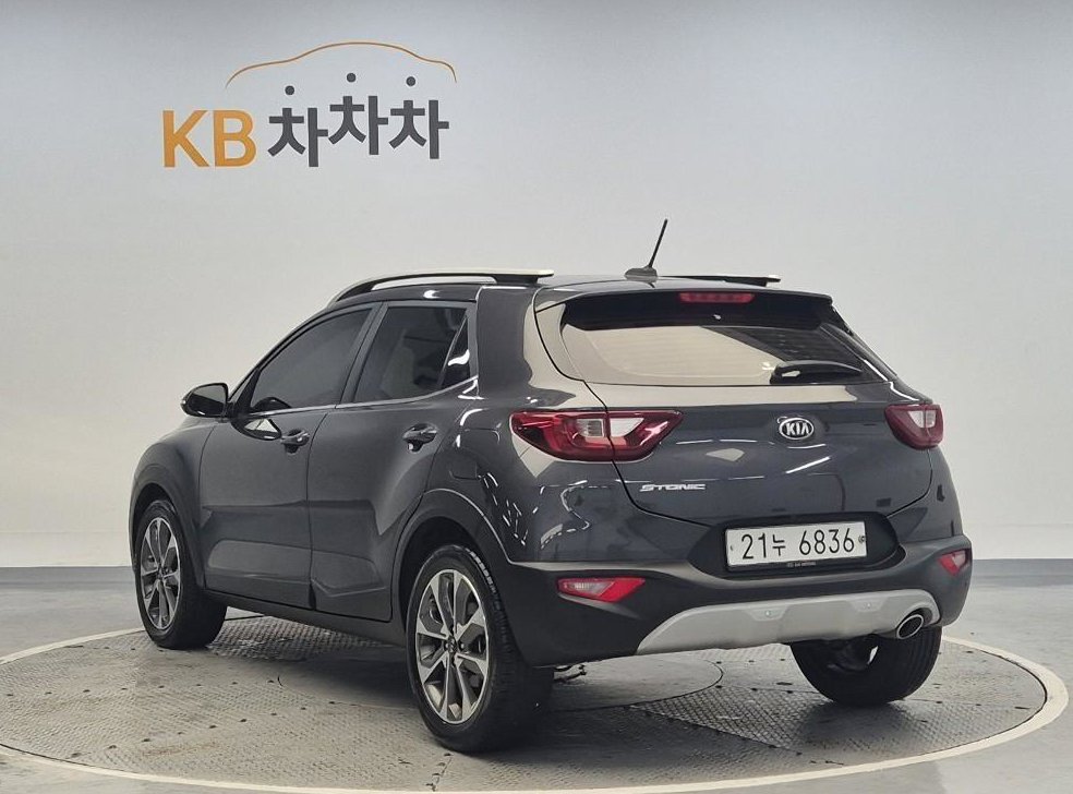기아 스토닉 디젤 1.6 프레스티지 사진 2
