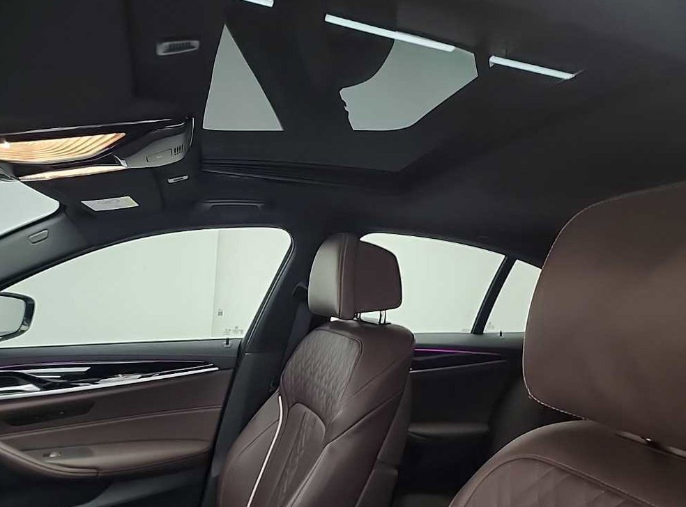 BMW 5시리즈 523d M 스포츠 사진 15