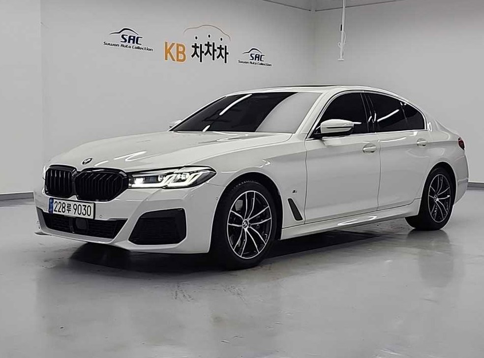 BMW 5시리즈 523d M 스포츠 사진 2