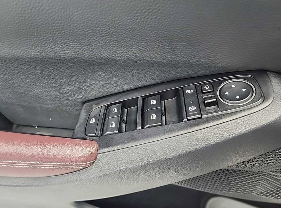 기아 셀토스 가솔린 1.6 터보 4WD 사진 17