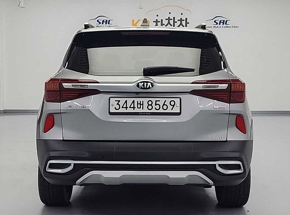 기아 셀토스 가솔린 1.6 터보 4WD 사진 3