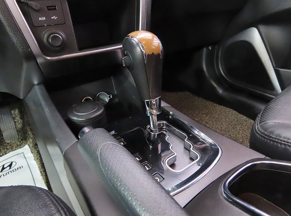 KG모빌리티(쌍용)  코란도 2WD 2.2 RX 사진 9