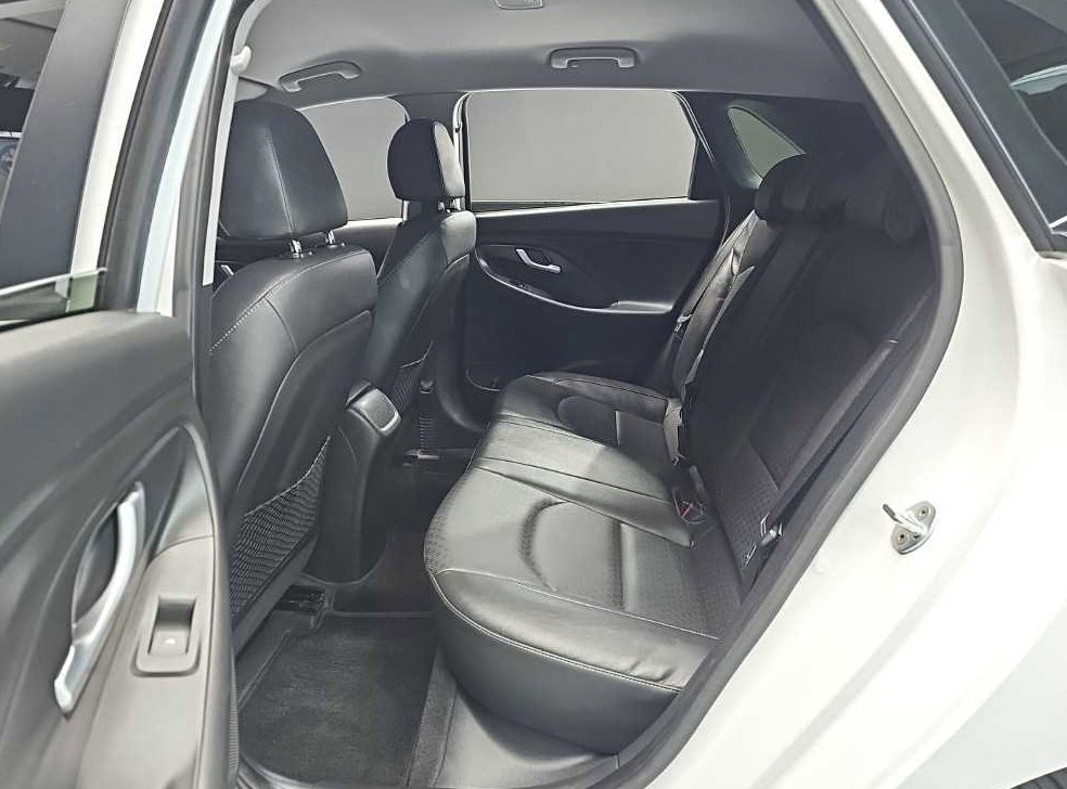 현대 i30 1.4 터보 사진 12