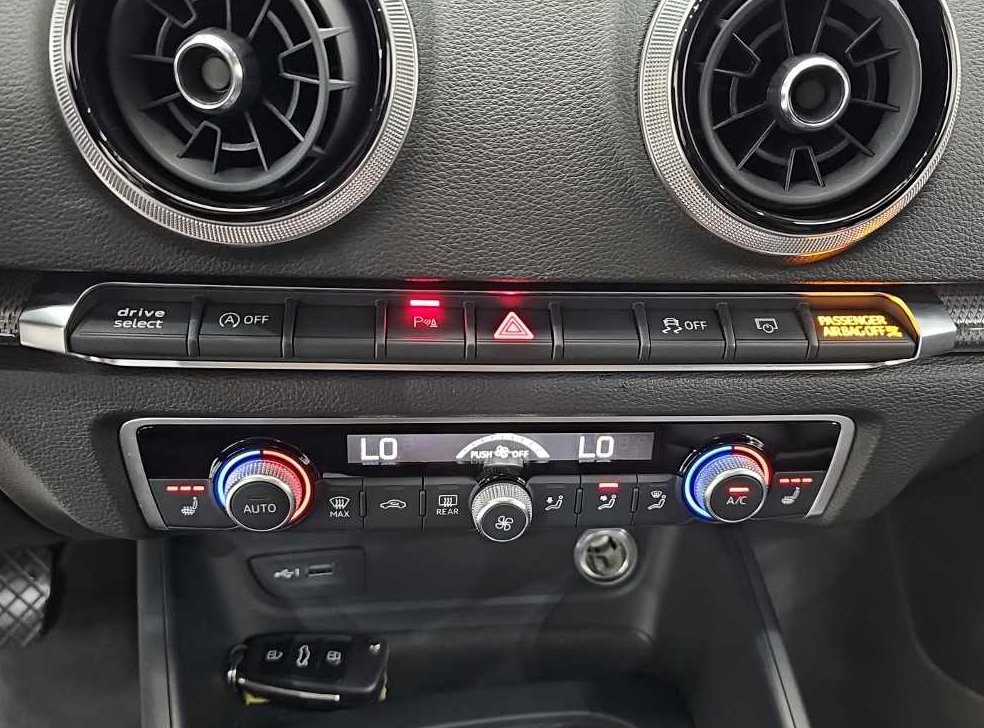 아우디 A3 40 TFSI 사진 10