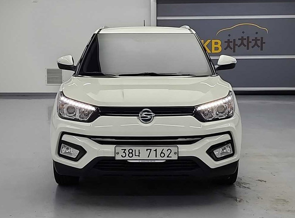 KG모빌리티(쌍용)  티볼리 2WD 가솔린 VX 사진 2