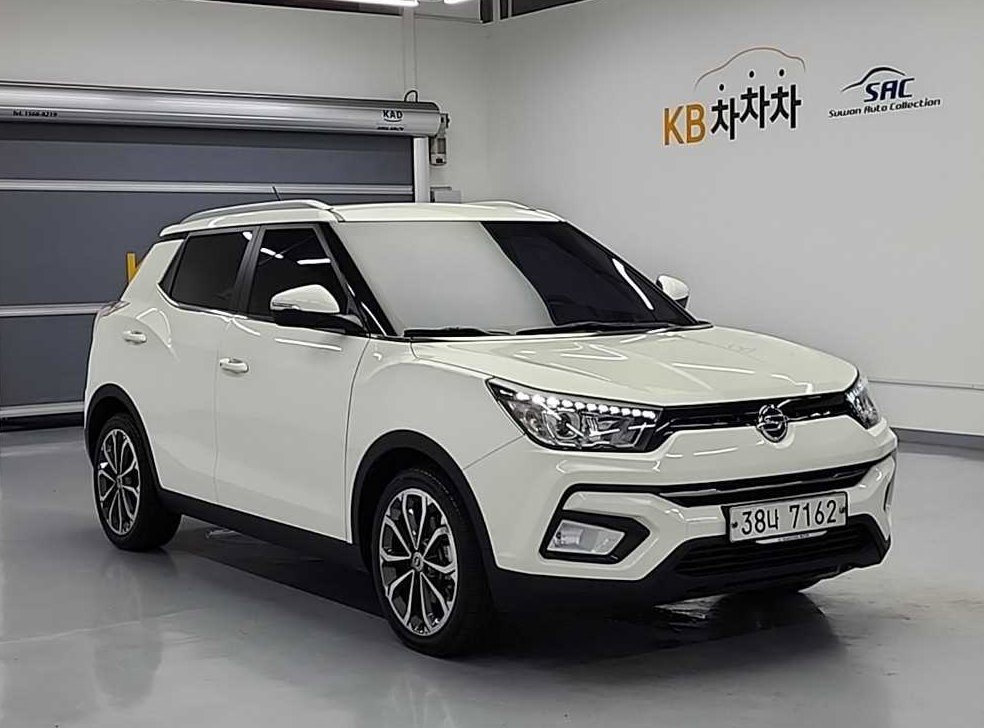 KG모빌리티(쌍용)  티볼리 2WD 가솔린 VX 사진 4