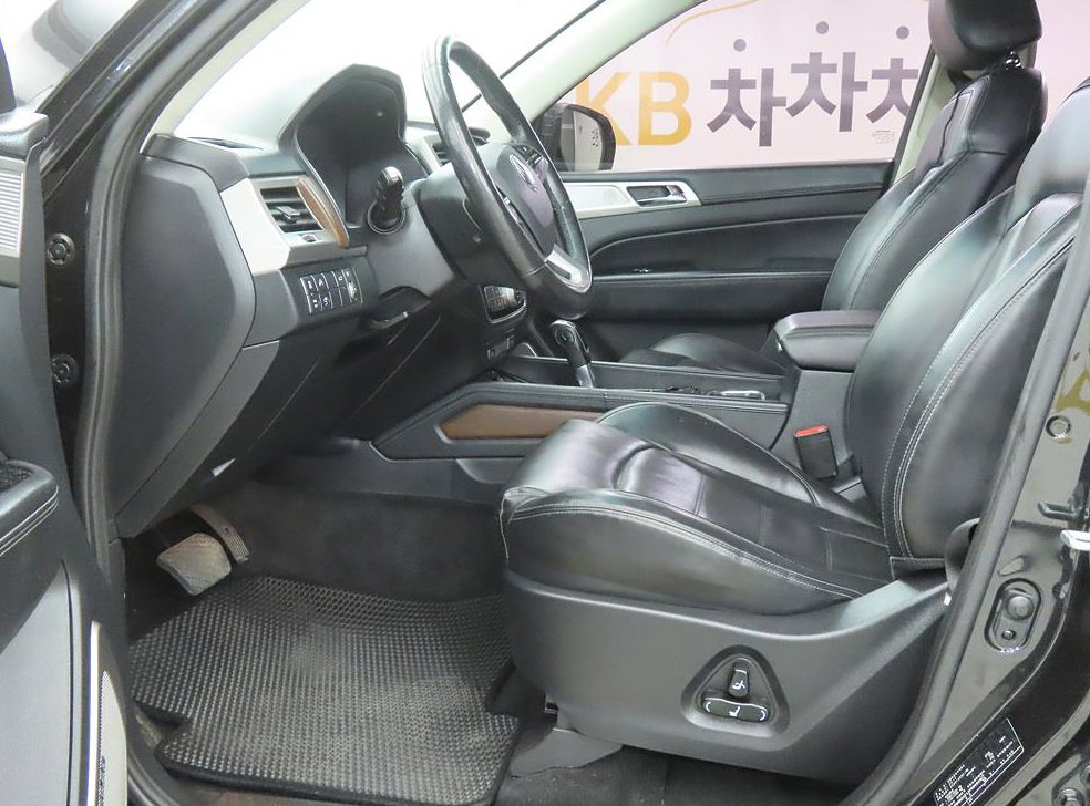 KG모빌리티(쌍용)  렉스턴 디젤 2.2 2WD 사진 5