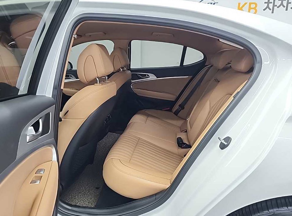 제네시스 G70 가솔린 2.0T 2WD 사진 12