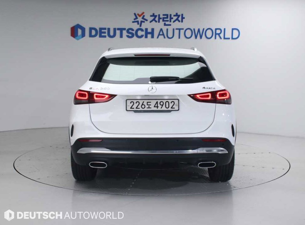 벤츠 GLA 클래스 GLA250 4MATIC 사진 4