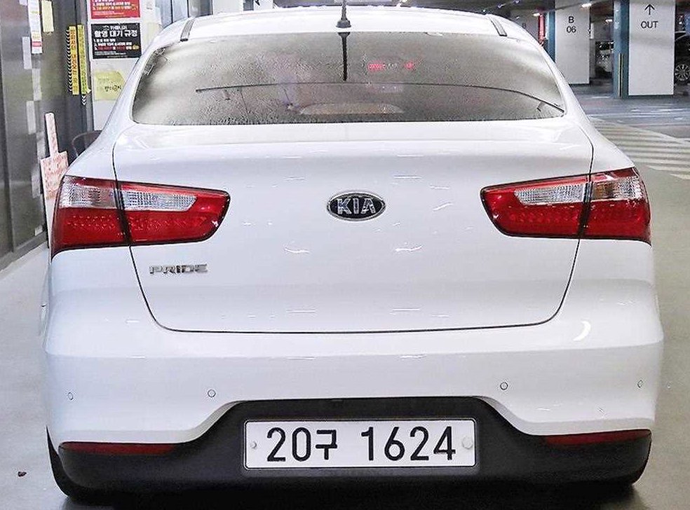 기아 프라이드 4DR 1.4 MPI 트렌디 사진 5