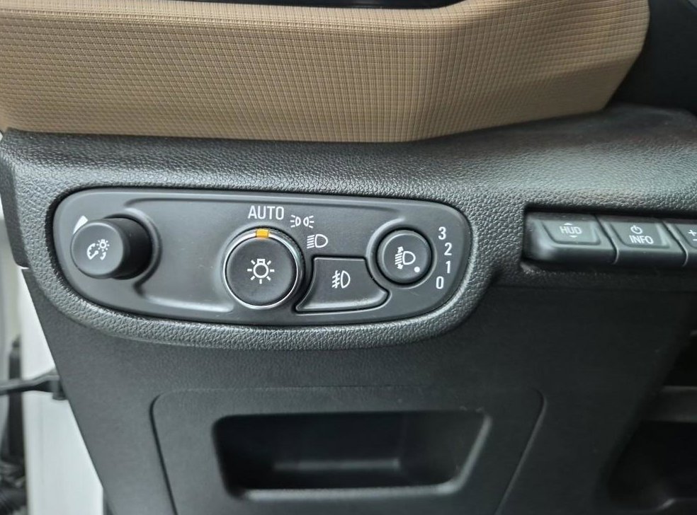 쉐보레 트레일블레이저 2WD 1.3 터보 가솔린 액티브 사진 18