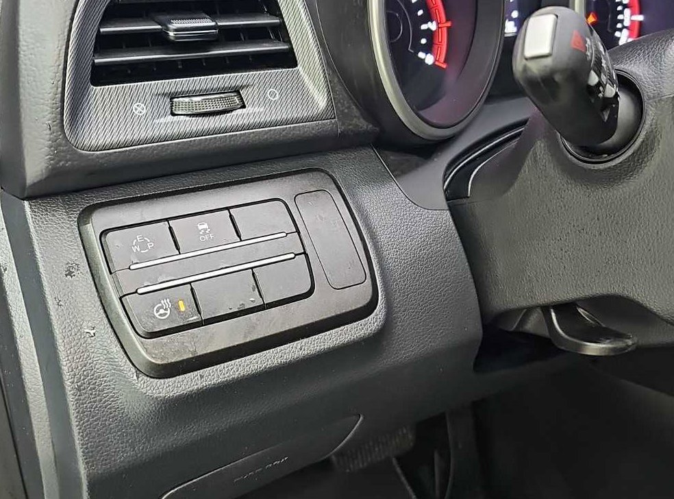 KG모빌리티(쌍용)  티볼리 가솔린 2WD 1.6 VX 사진 16