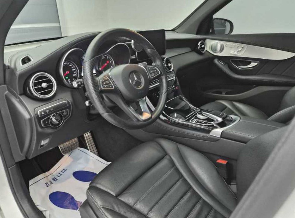 벤츠 GLC 클래스 GLC 250 d 4MATIC 사진 9