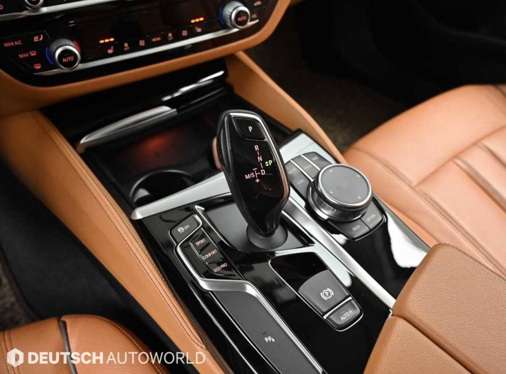 BMW 5시리즈 520d 럭셔리 스페셜 에디션 사진 9
