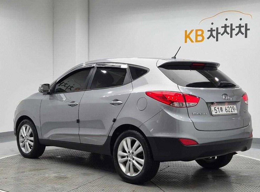 현대 투싼 2WD VGT LX20 사진 2