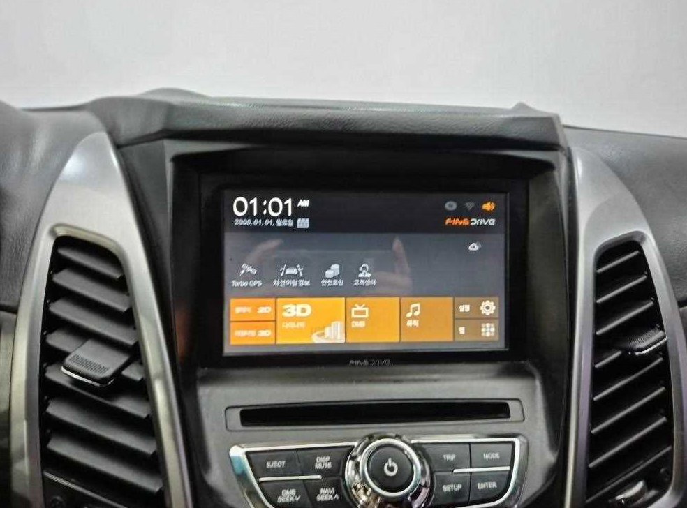 KG모빌리티(쌍용)  코란도 2WD 2.0 RX 사진 14