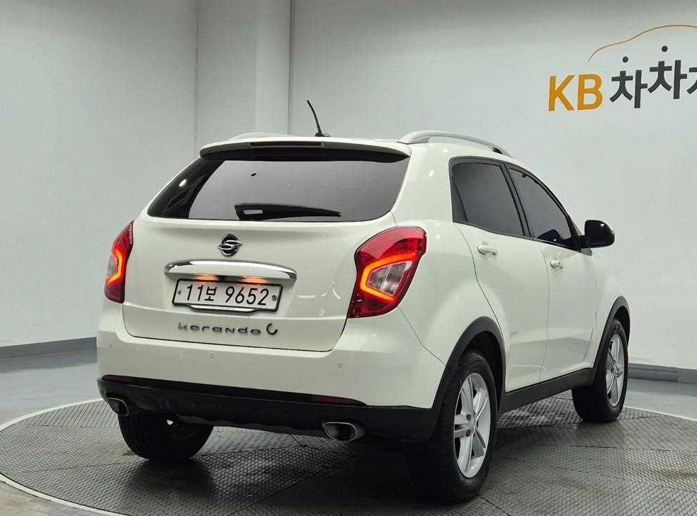 KG모빌리티(쌍용)  코란도 2WD 2.0 RX 사진 3