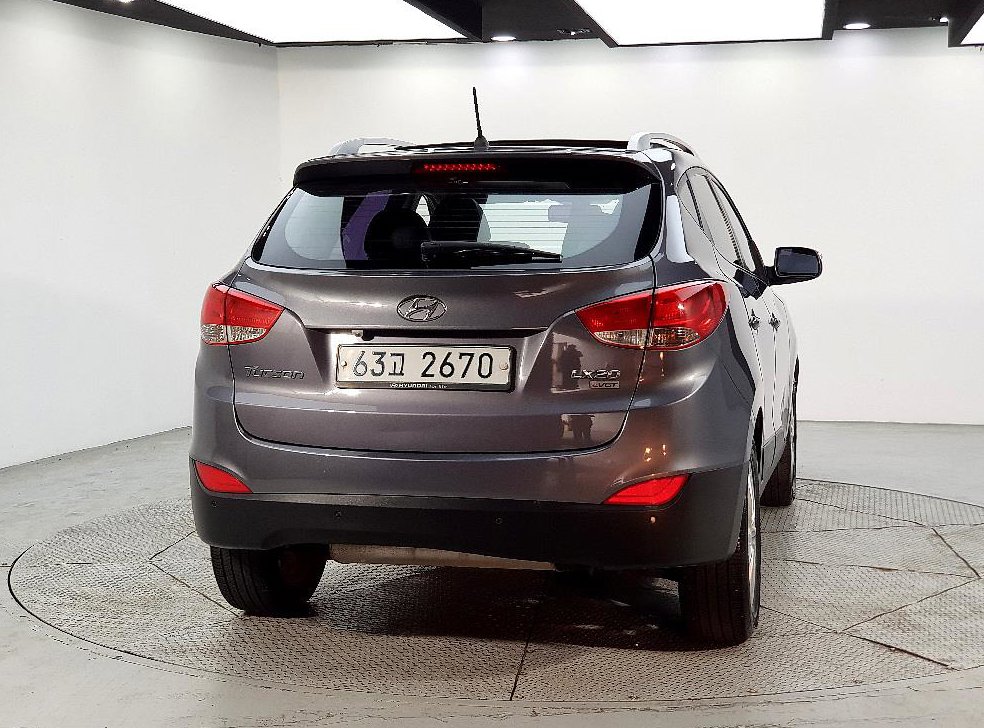 현대 투싼 2WD VGT LX20 사진 3