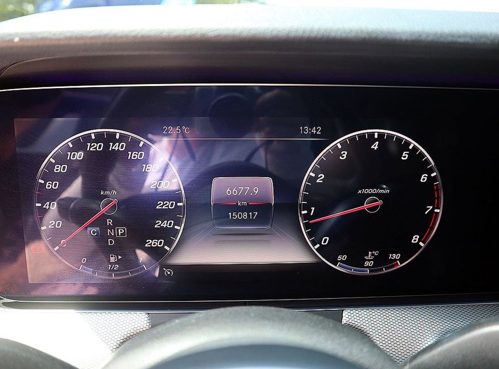 벤츠 E 클래스 E300 AMG LINE 사진 9