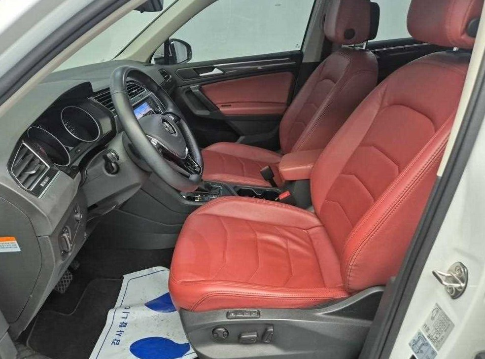 폭스바겐 티구안 2.0 TDI 프레스티지 사진 11